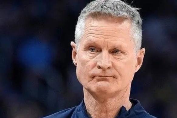 罗马训练开放日,今晨更衣室发声引欢呼,NBA季后赛在即,资深球员宣示担当的简单介绍 罗马训练开放日,今晨更衣室发声引欢呼,NBA季后赛在即,资深球员宣示担当的简单介绍