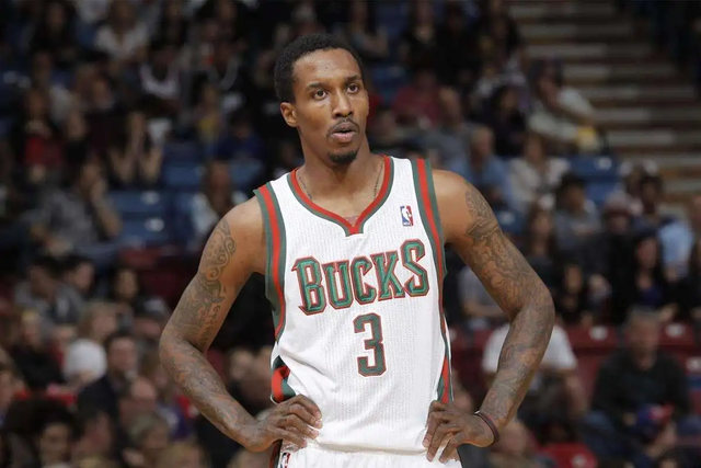 罗马训练开放日,今晨更衣室发声引欢呼,NBA季后赛在即,资深球员宣示担当的简单介绍 罗马训练开放日,今晨更衣室发声引欢呼,NBA季后赛在即,资深球员宣示担当的简单介绍