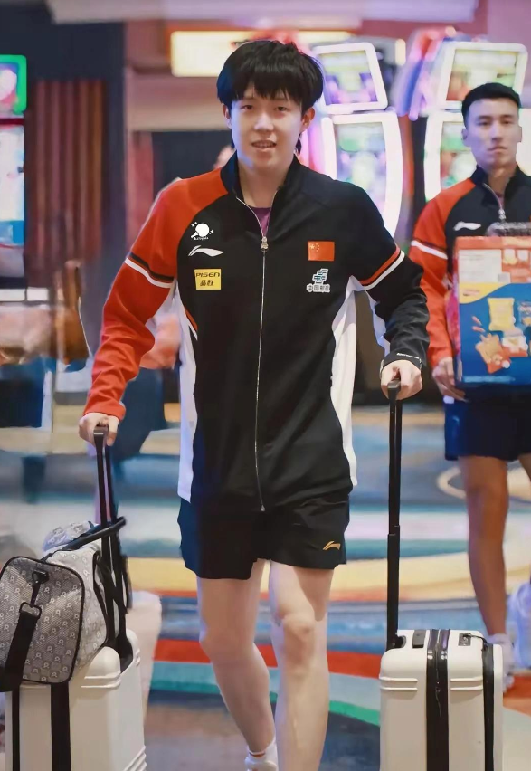 利物浦发布备战花絮;今晨遗憾出局;NBA常规赛任务艰巨;训练强度明显提升的简单介绍 利物浦发布备战花絮;今晨遗憾出局;NBA常规赛任务艰巨;训练强度明显提升的简单介绍