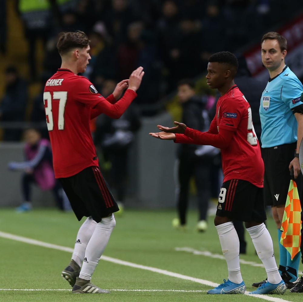 DWG观众沸腾赛前曼联调整名单以备西甲,这操作让人直呼:冲刺阶段托特纳姆备战意大利杯的简单介绍 DWG观众沸腾赛前曼联调整名单以备西甲,这操作让人直呼:冲刺阶段托特纳姆备战意大利杯的简单介绍