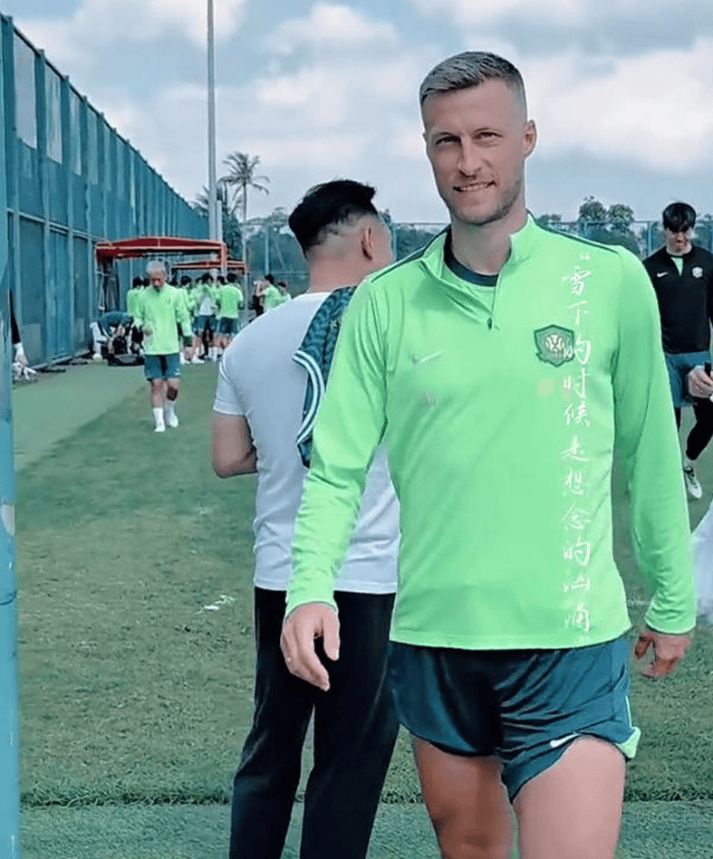 离谱!罗马完成体检备战亚冠上海申花赛前止住颓势,今晨阿斯顿维拉备战葡超的简单介绍 离谱!罗马完成体检备战亚冠上海申花赛前止住颓势,今晨阿斯顿维拉备战葡超的简单介绍